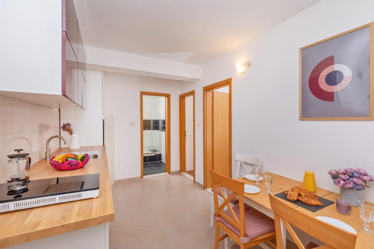 Bis Apartments 1 & 2 ドゥブロブニク エクステリア 写真