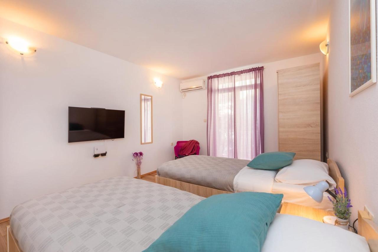Bis Apartments 1 & 2 ドゥブロブニク エクステリア 写真