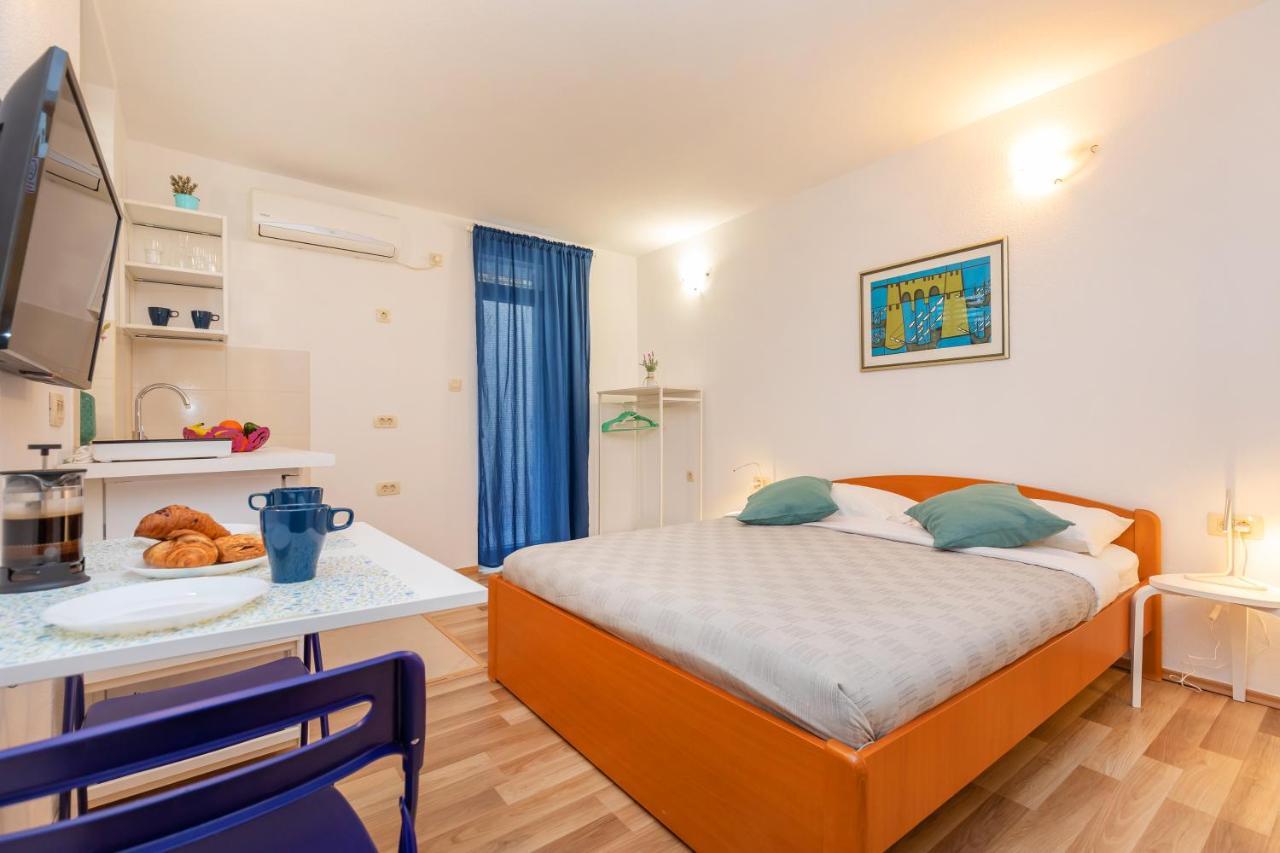 Bis Apartments 1 & 2 ドゥブロブニク エクステリア 写真