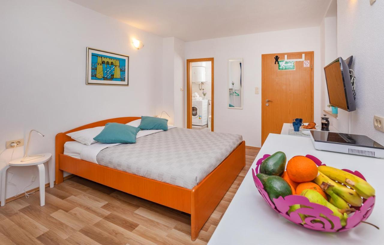 Bis Apartments 1 & 2 ドゥブロブニク エクステリア 写真